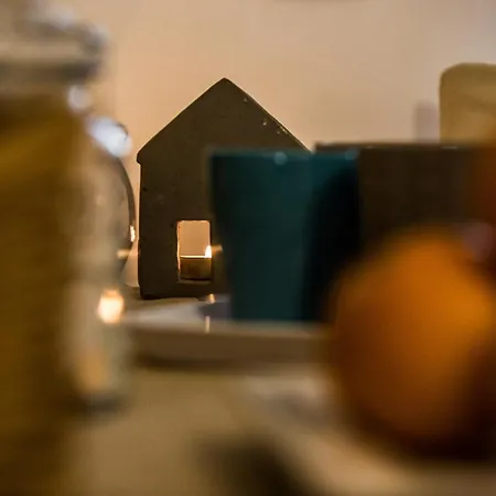 Stazione La Reggia Bed & Breakfast *